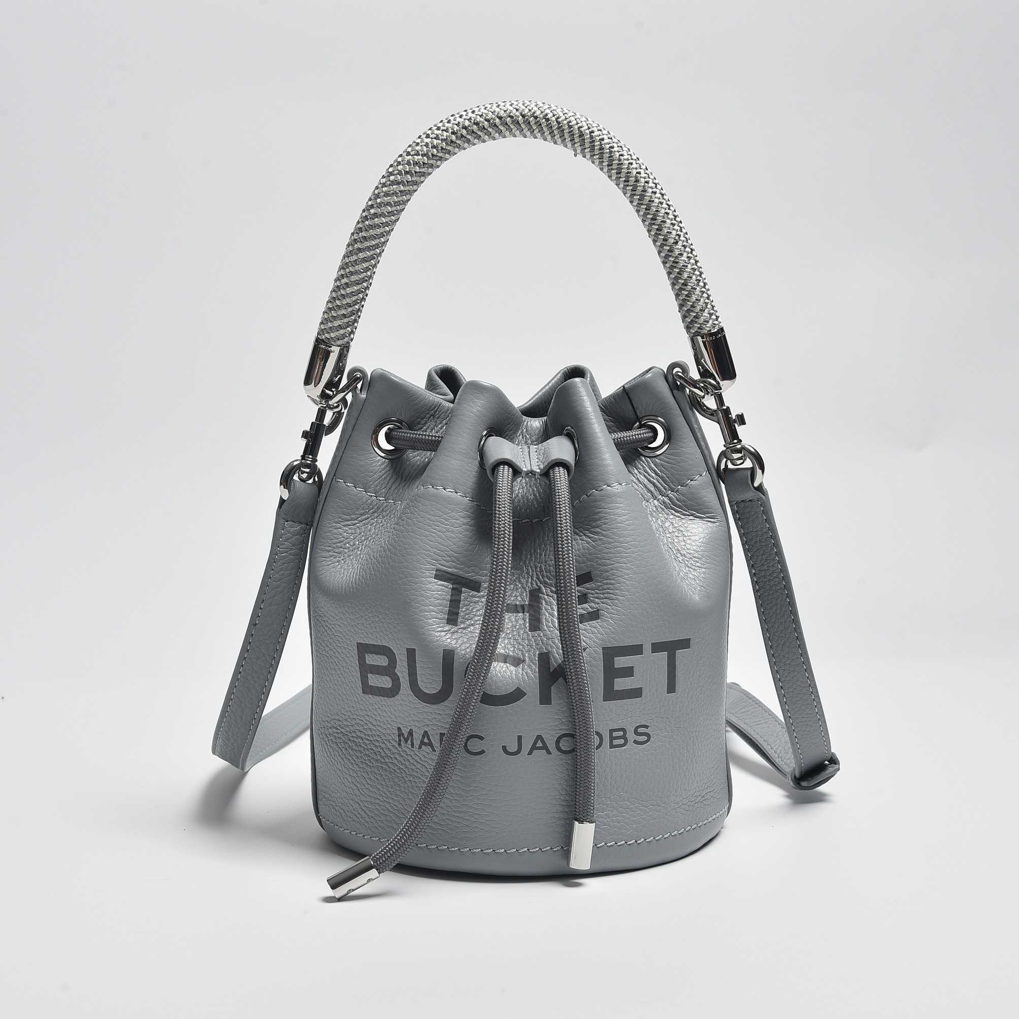 Marc Jacobs Women's Leather The Bucket Bag  - PerfectKickZ