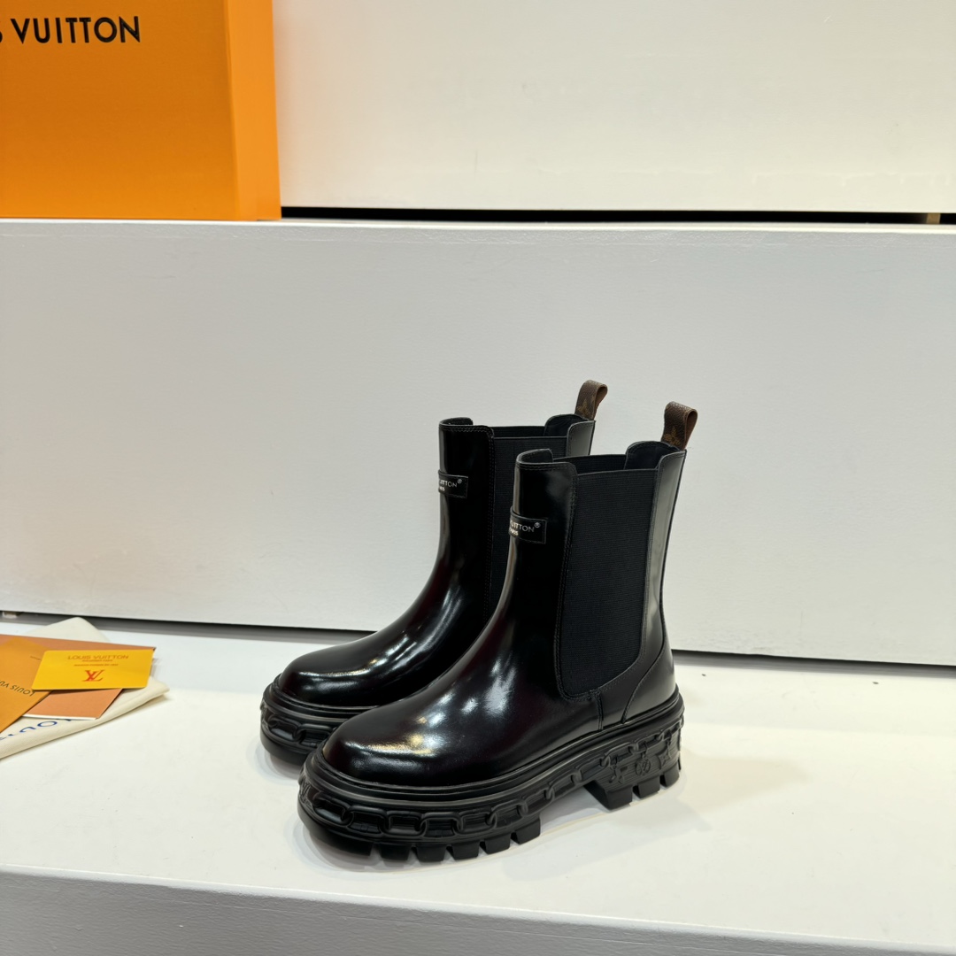 Louis Vuitton LV Record Chelsea Boot - PerfectKickZ