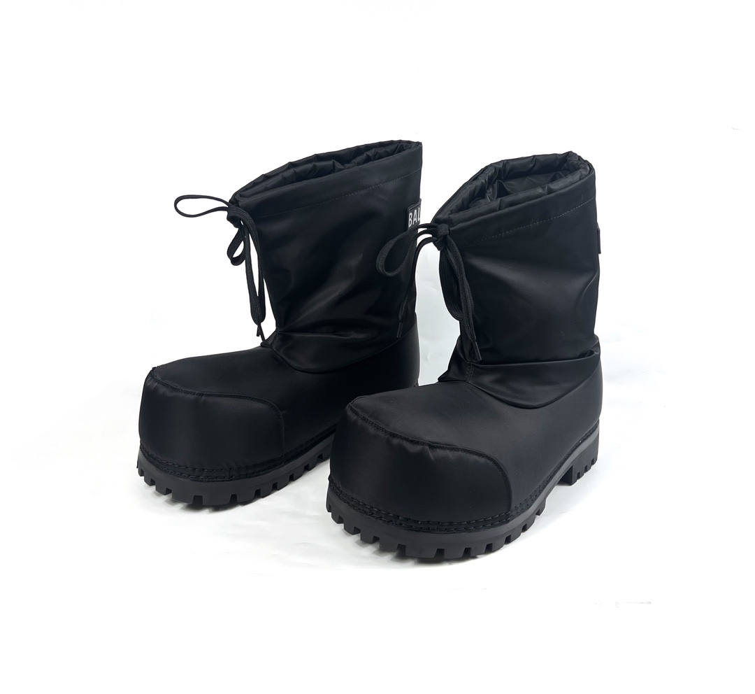 Balenciaga Alaska Low Boot In Black Nylon - PerfectKickZ