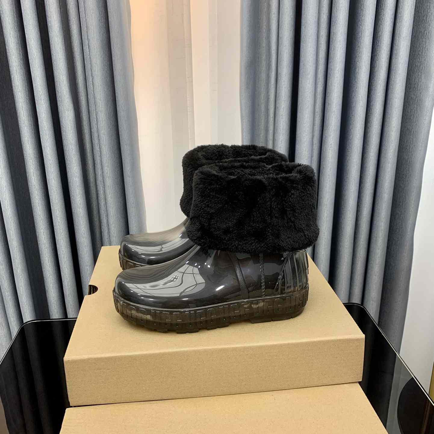 Ugg Drizlita Clear Womens Taffy Black Fashion Boots - PerfectKickZ
