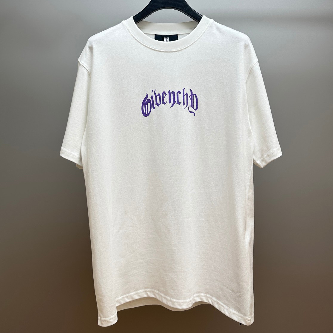 Givenchy Boxy Fit T-shirt In Cotton With Reflective Artwork - PerfectKickZ